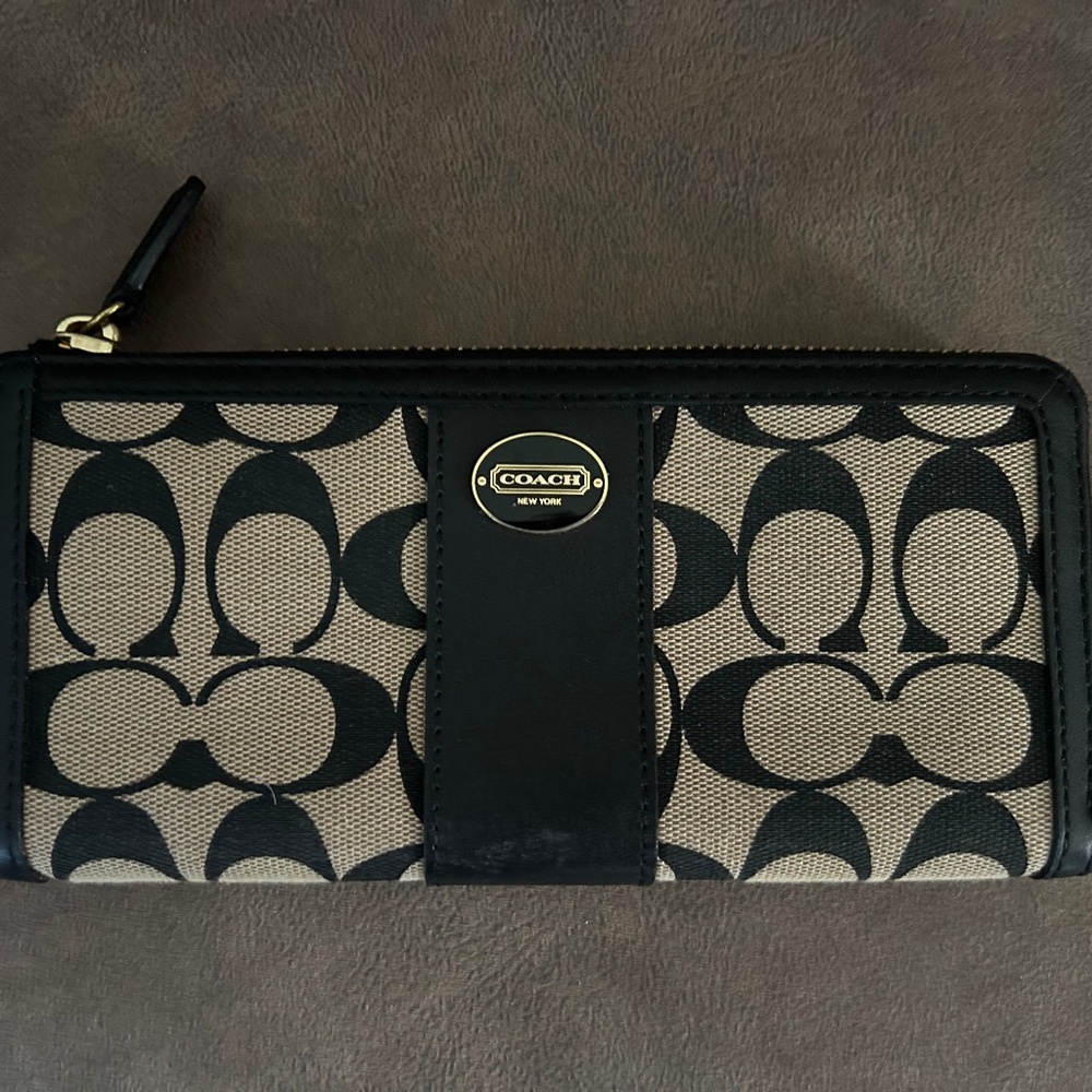 Coach women’s wallet